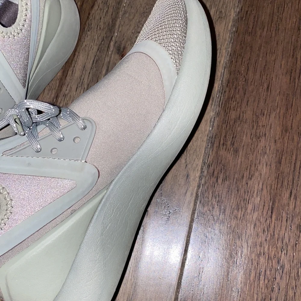Nike Sneakers - Picture 3 of 5